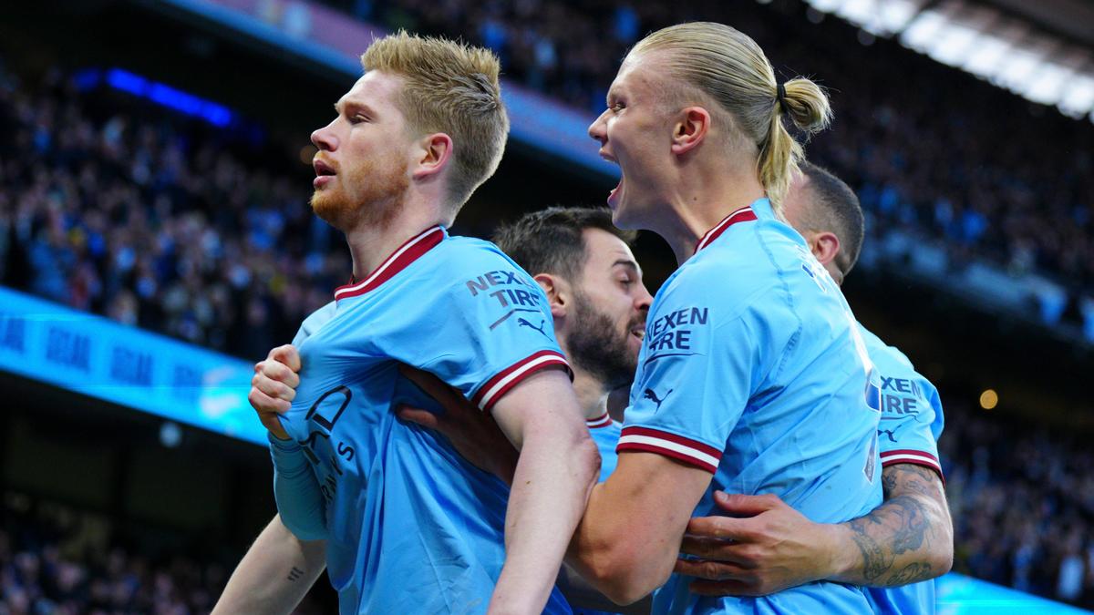 Ku Manchester City hủy diệt Arsenal trong trận đấu đỉnh cao