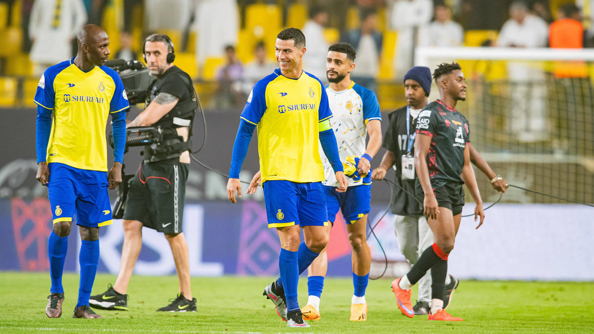 Kubet báo cáo Nhà báo ngôi sao tiết lộ: Ronaldo muốn gia nhập Arsenal